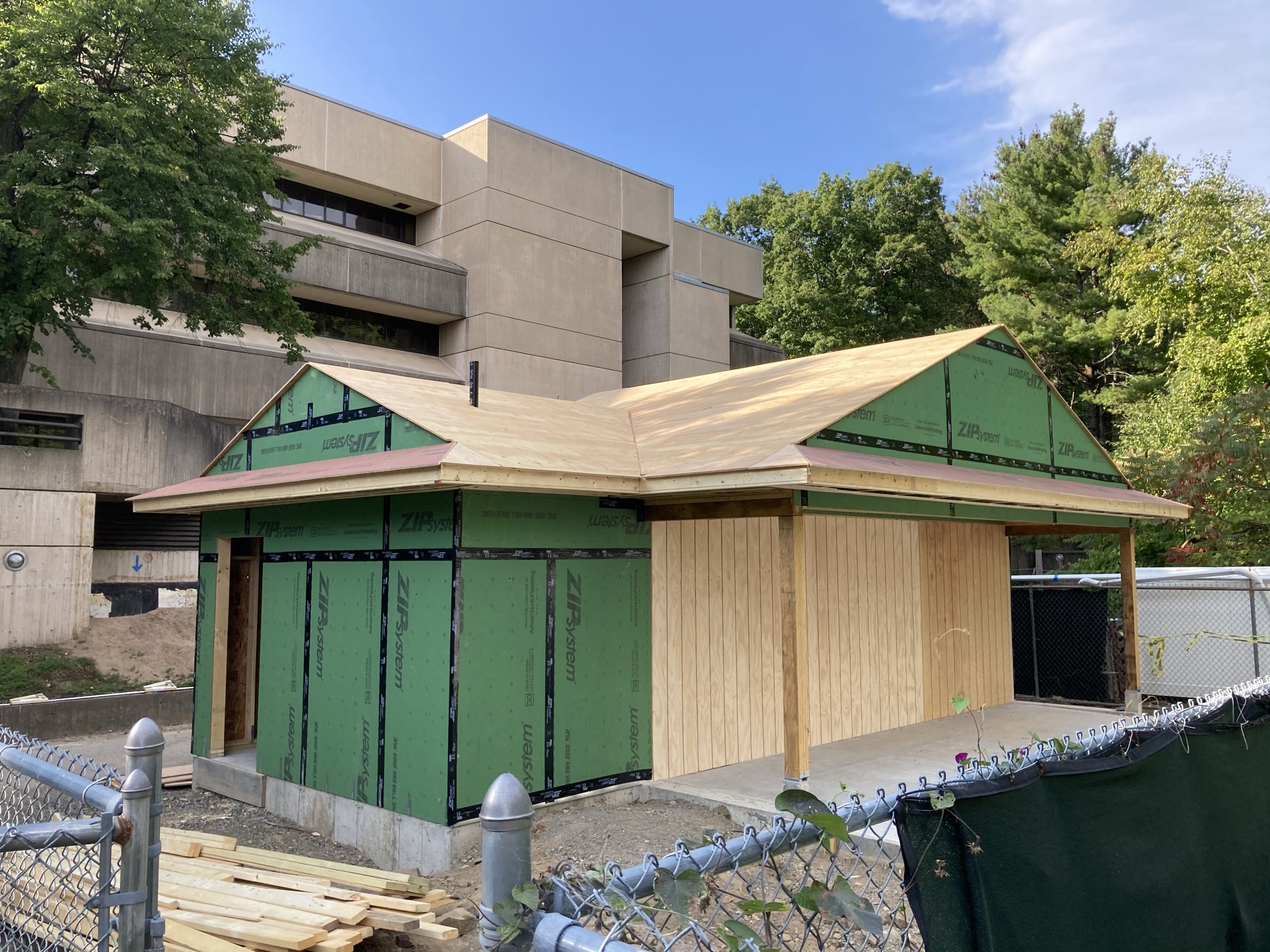 HCC dog kennel framing